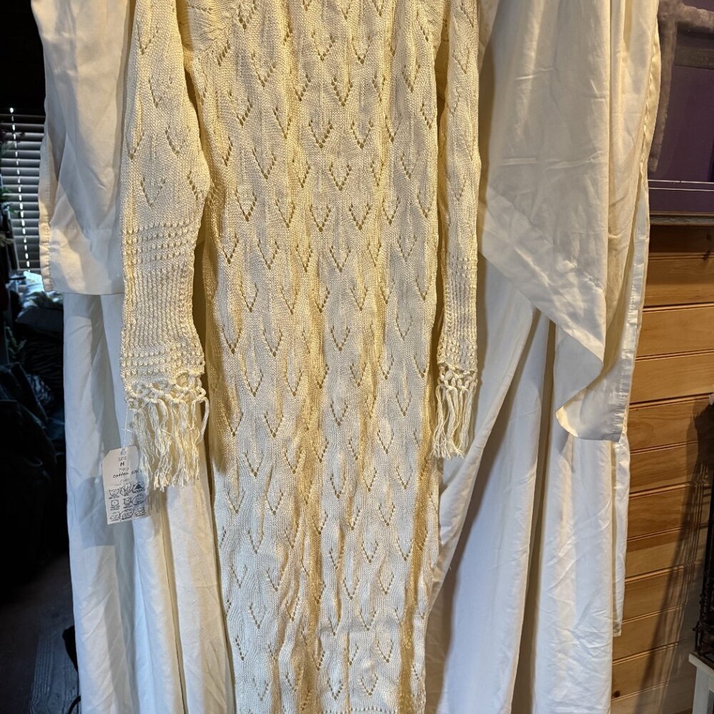 CopperLife Handmade Crochet Dress in Size Women M. (BT 3) - Picture 8 of 12